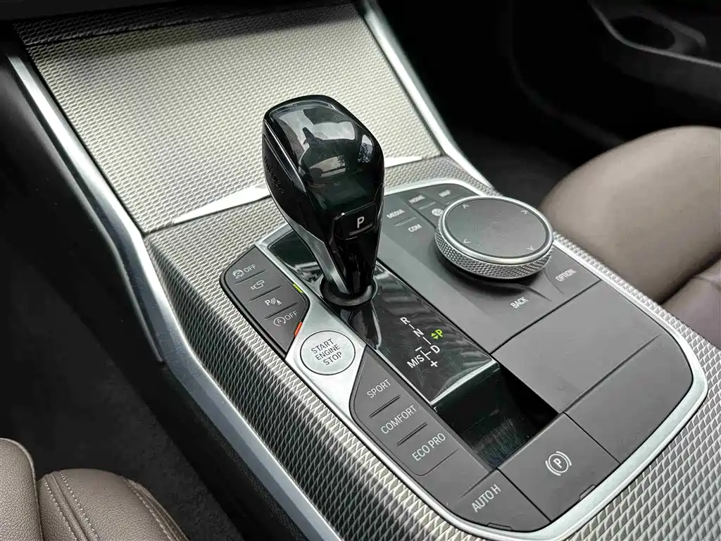 BMW 3 Series 2020 — фото 14