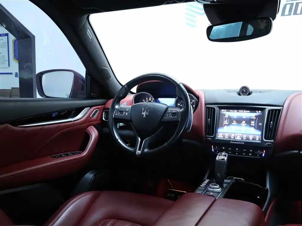 Maserati Levante 2021 — фото 14