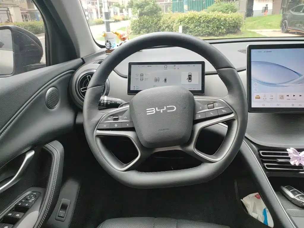 BYD Seal 05 DM-i 2025 — фото 3