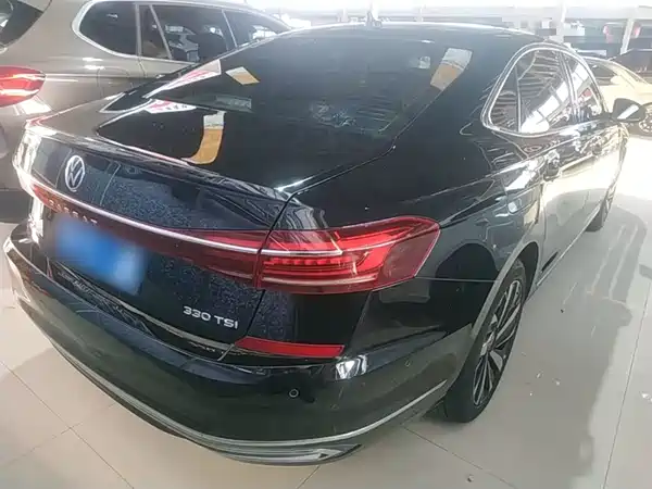 Volkswagen Passat 2023
