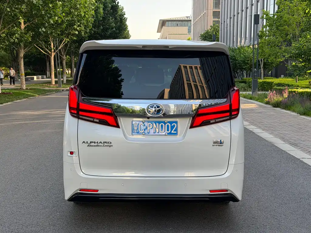 Toyota Alphard 2020 — фото 5