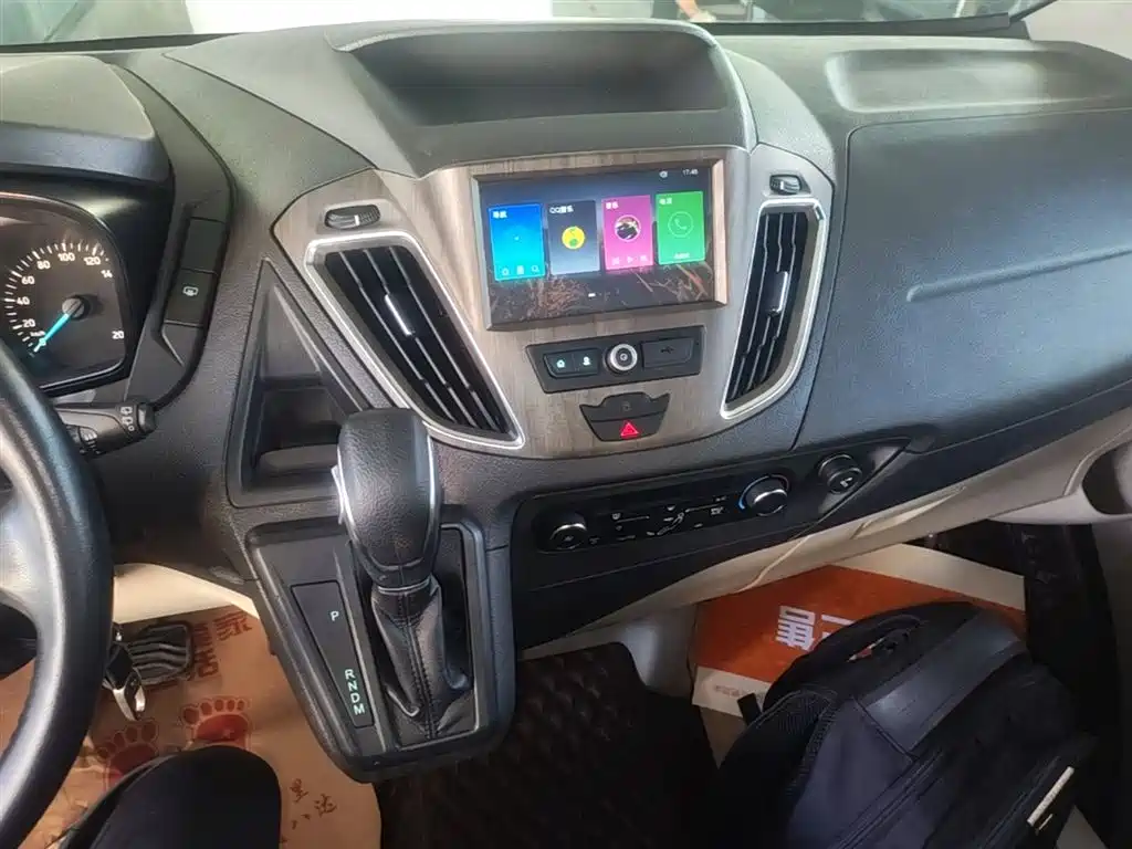 Ford Tourneo 2021 — фото 13