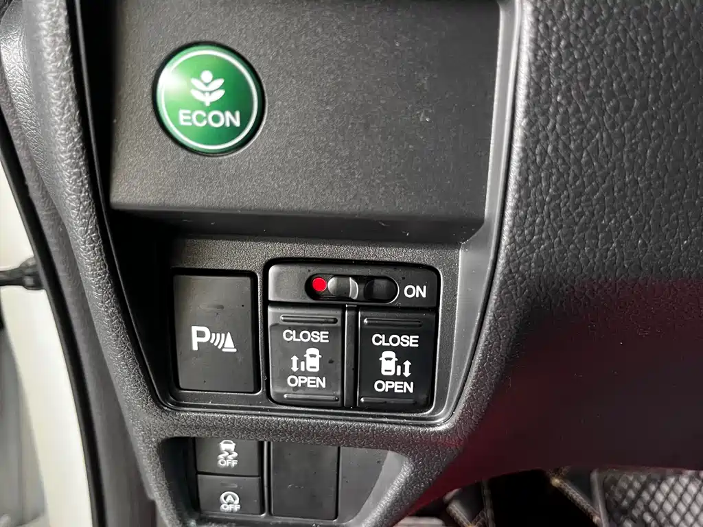 Honda Odyssey 2016 — фото 13