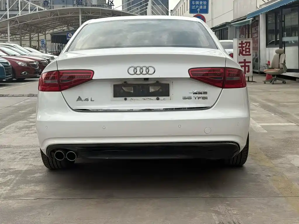 Audi A4L 2015 — фото 8