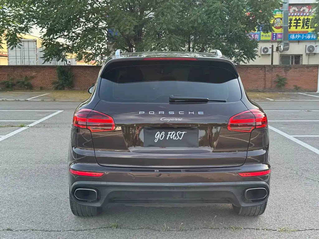 Porsche Cayenne 2015 — фото 4