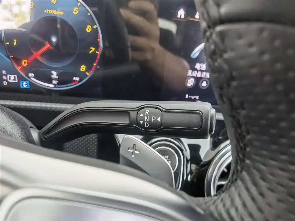 Mercedes-Benz A-Class 2023 — фото 13