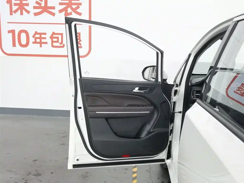 GAC Motor Trumpchi M6 2019 — фото 8
