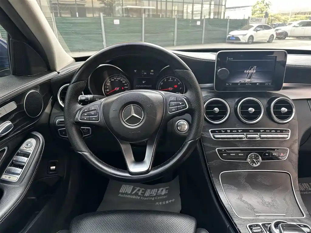 Mercedes-Benz C-Class 2016 — фото 30