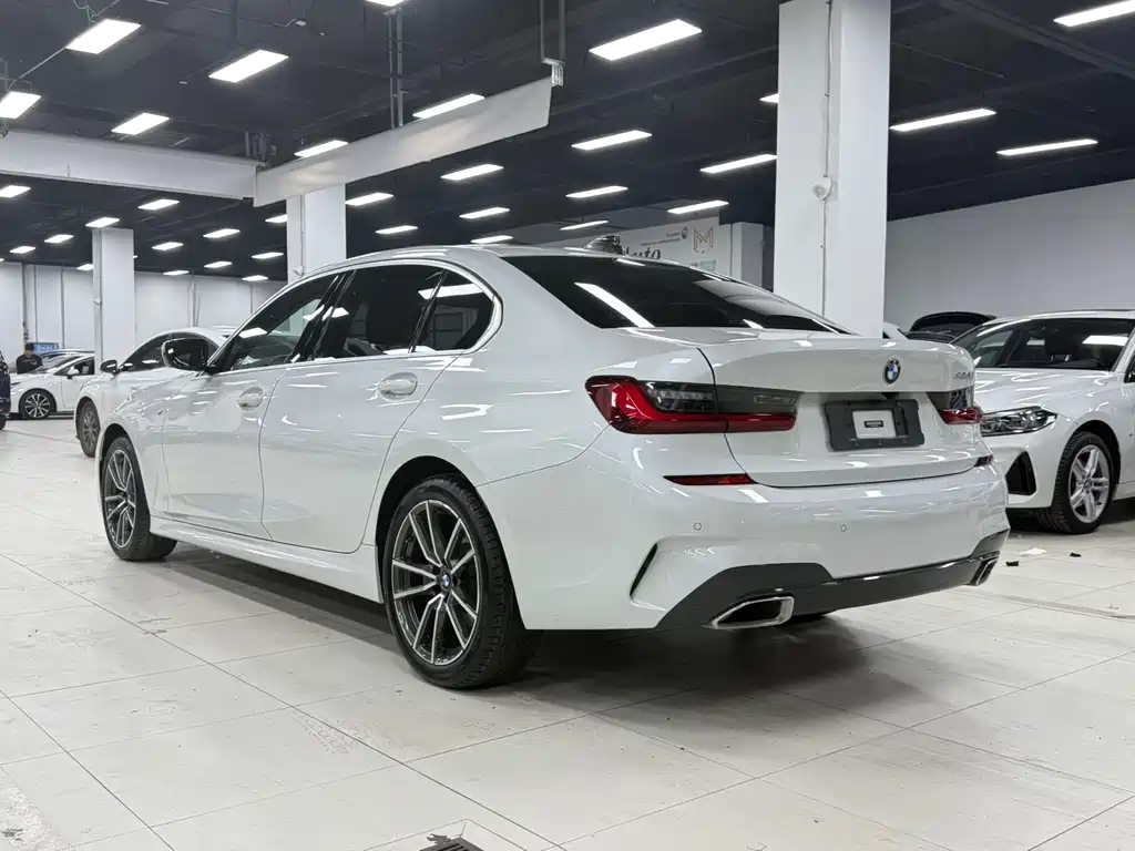 BMW 3 Series 2022