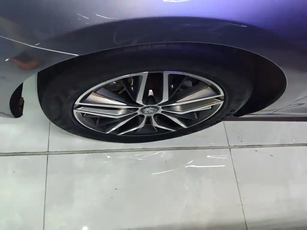 BYD Qin PLUS 2022 — фото 23