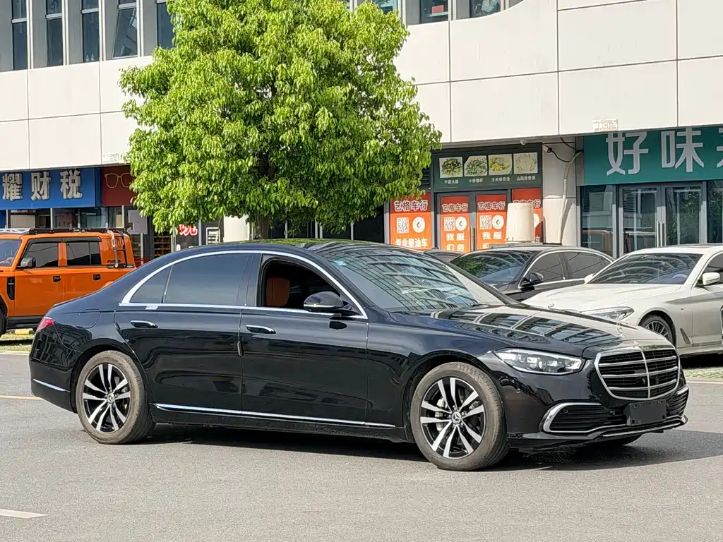 Mercedes-Benz S-Class 2023 — фото 2