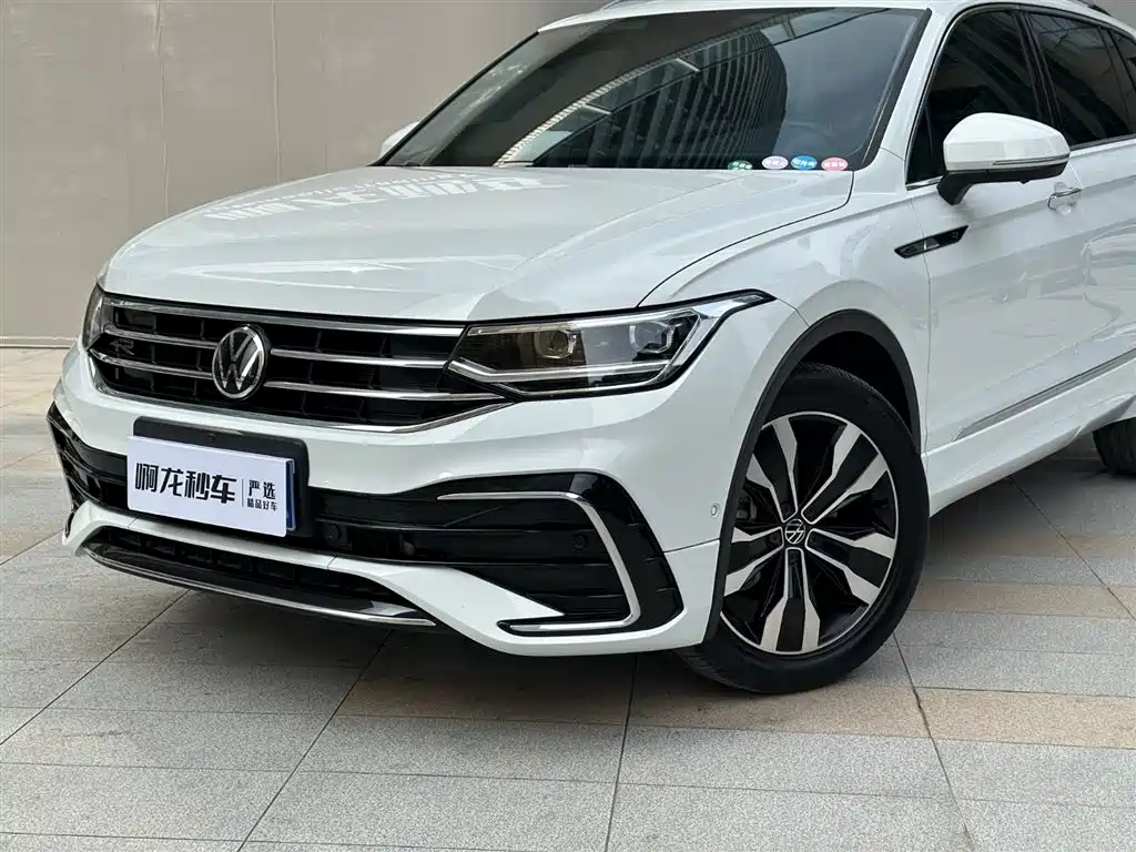 Volkswagen Tiguan L 2024 — фото 15
