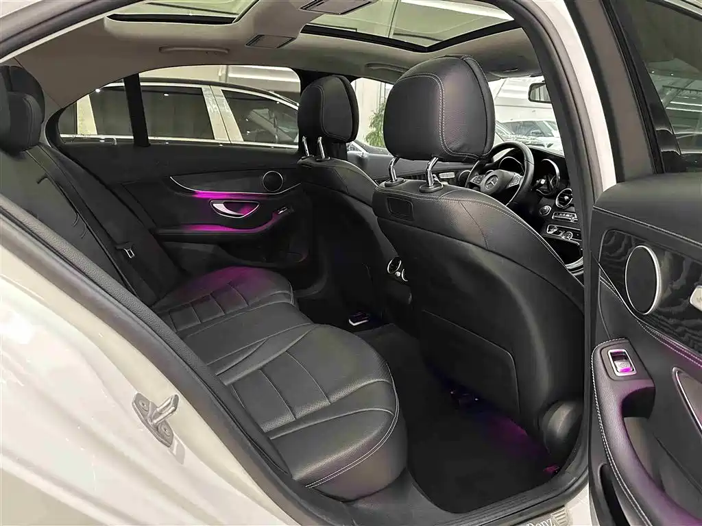 Mercedes-Benz C-Class 2018 — фото 15