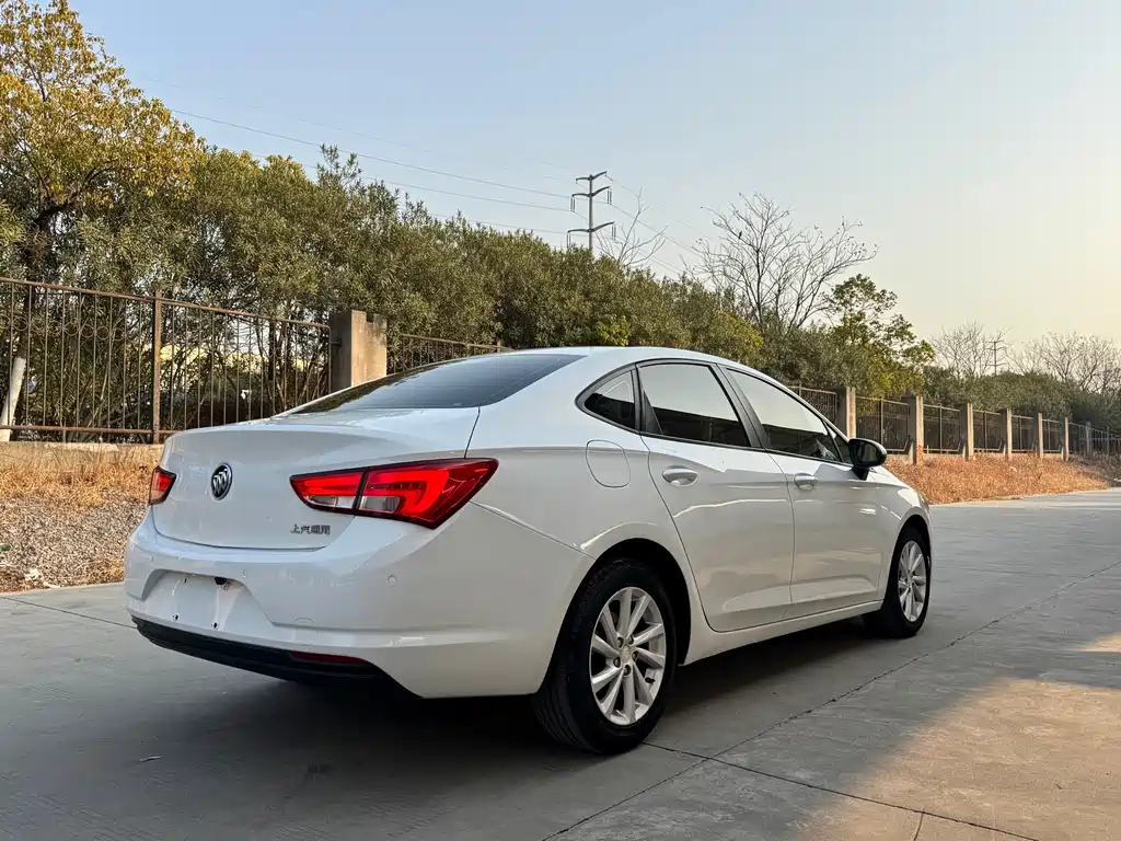 Buick Verano 2019 — фото 7