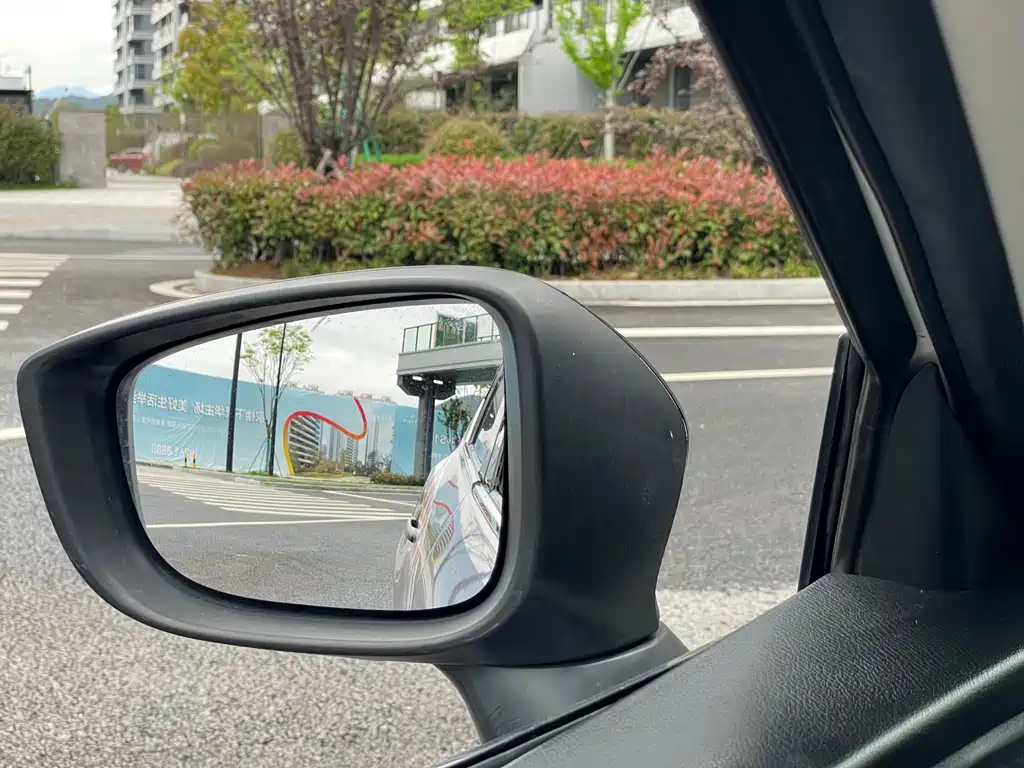 Mazda 3 Axela 2017 — фото 13