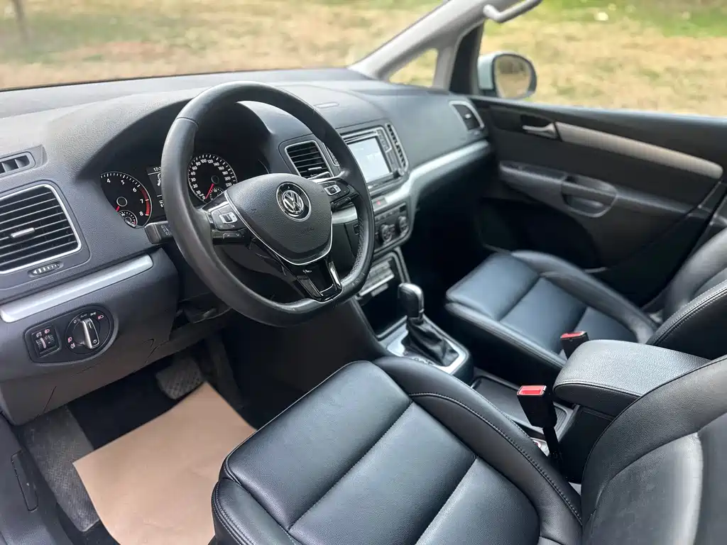 Volkswagen Sharan 2018 — фото 11