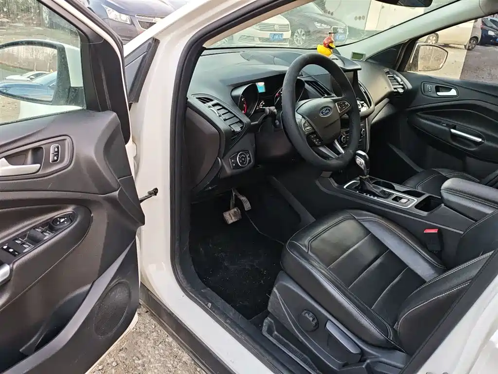 Ford Kuga 2018 — фото 16