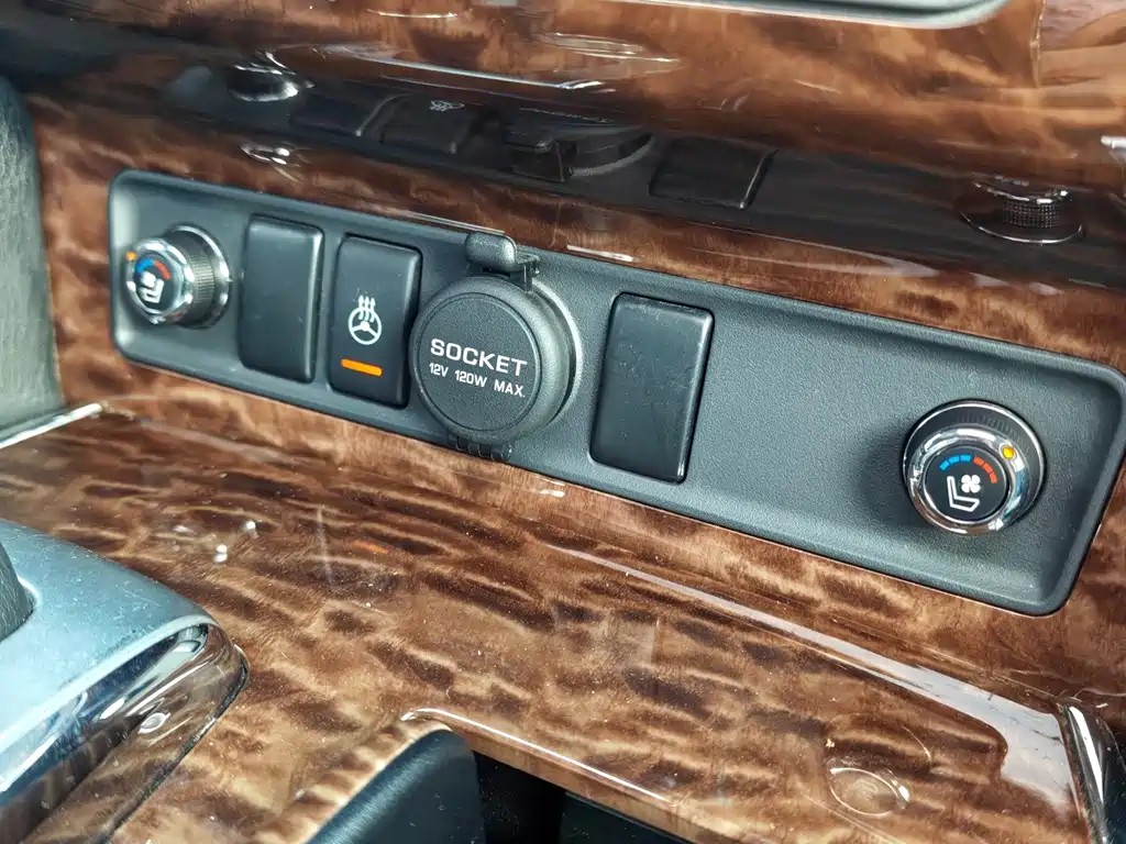 Nissan Patrol 2016 — фото 9