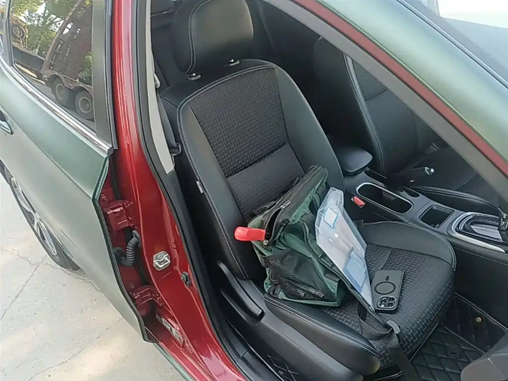 Nissan Tiida 2019 — фото 25
