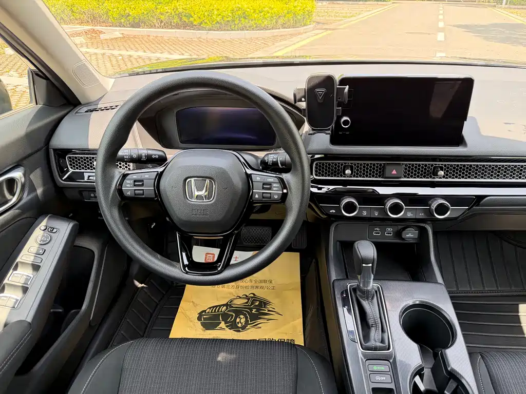 Honda Civic 2023 — фото 11