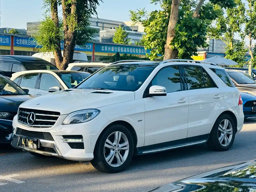 Mercedes-Benz M-Class 2012