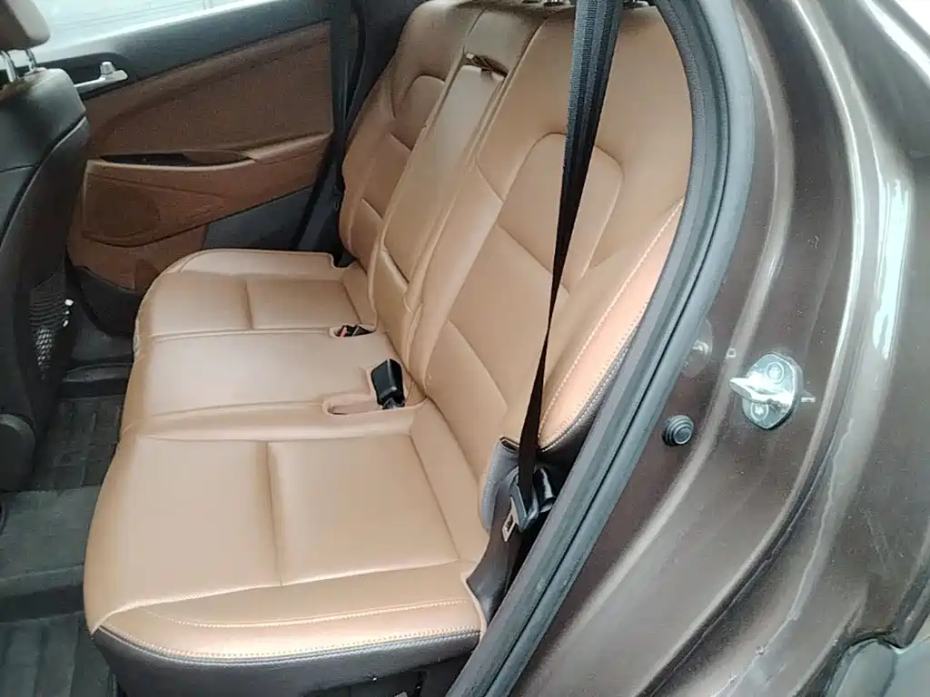 Hyundai Tucson 2016 — фото 13