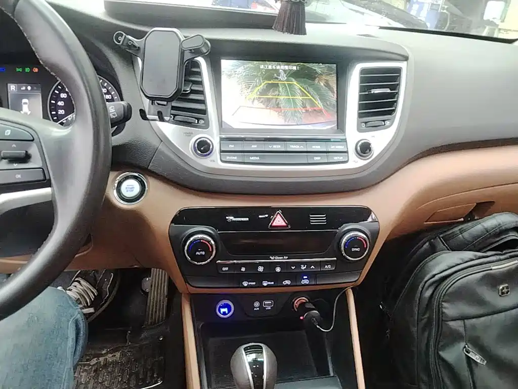 Hyundai Tucson 2016 — фото 9