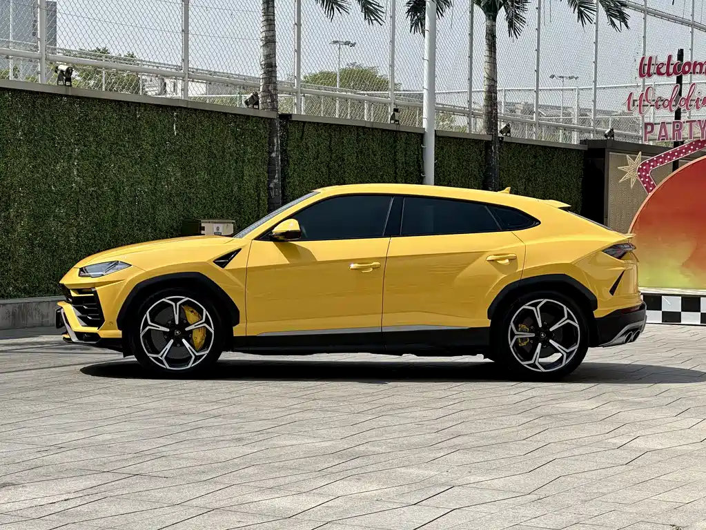 Lamborghini Urus 2022 — фото 7