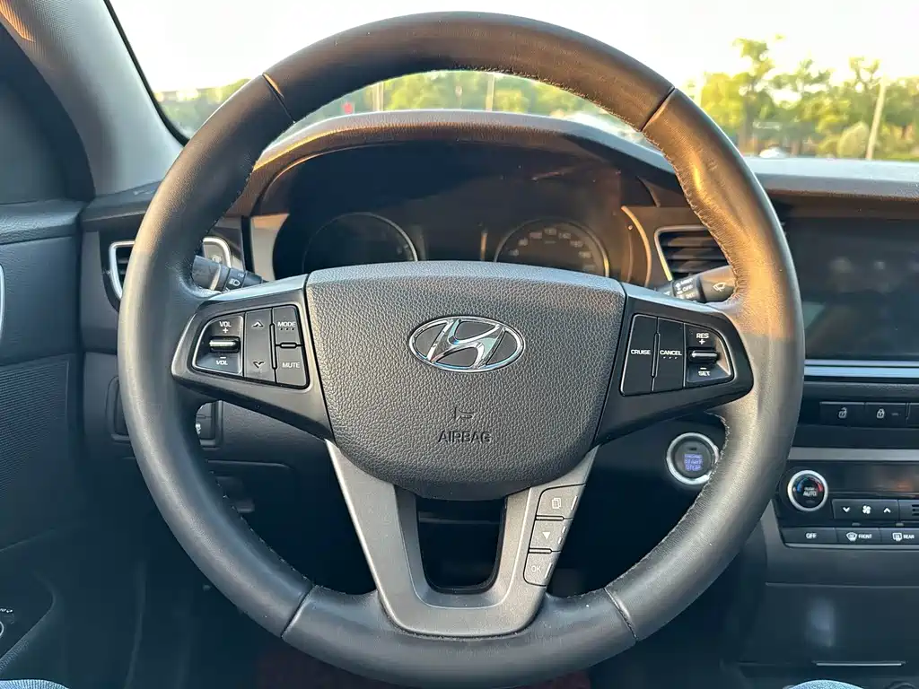 Hyundai Mistra 2016 — фото 16