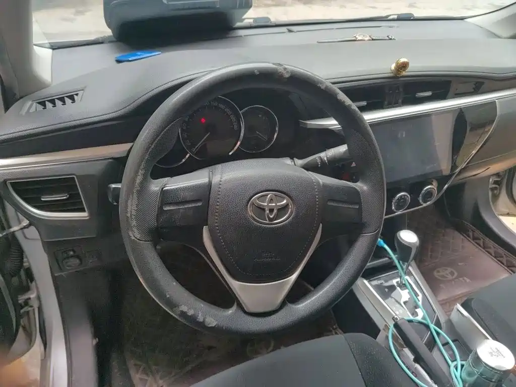 Toyota Corolla 2018 — фото 3