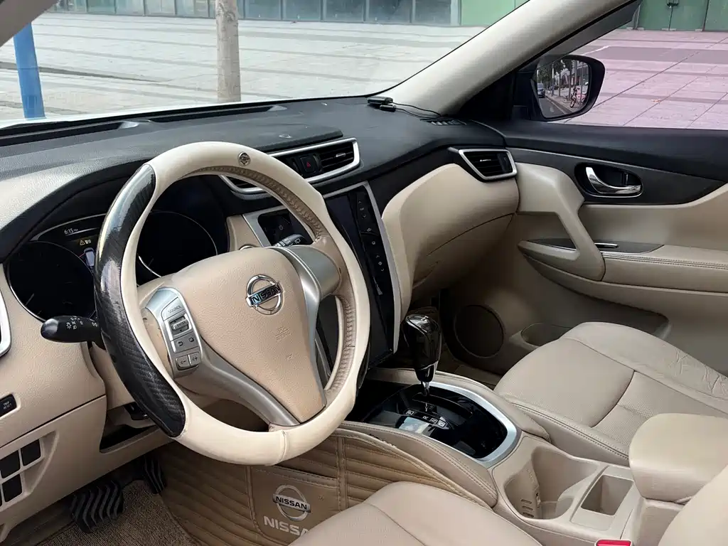 Nissan X-Trail 2014