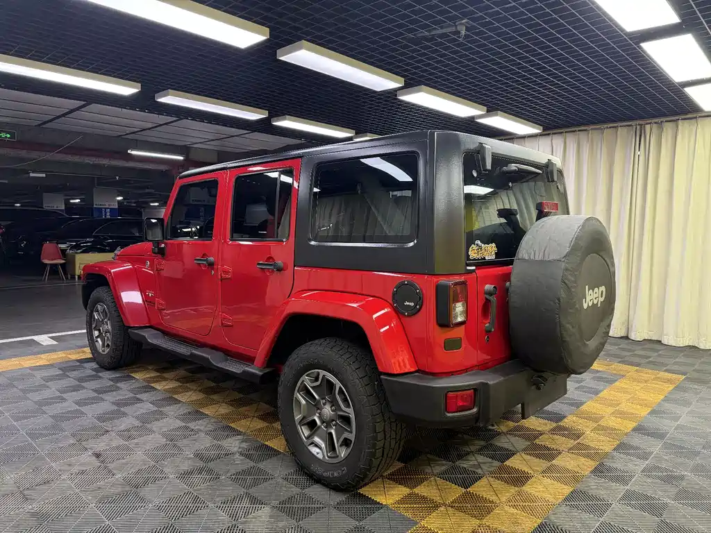 Jeep Wrangler 2017 — фото 6