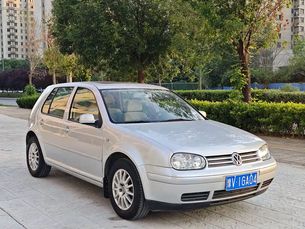 Volkswagen Golf 2005
