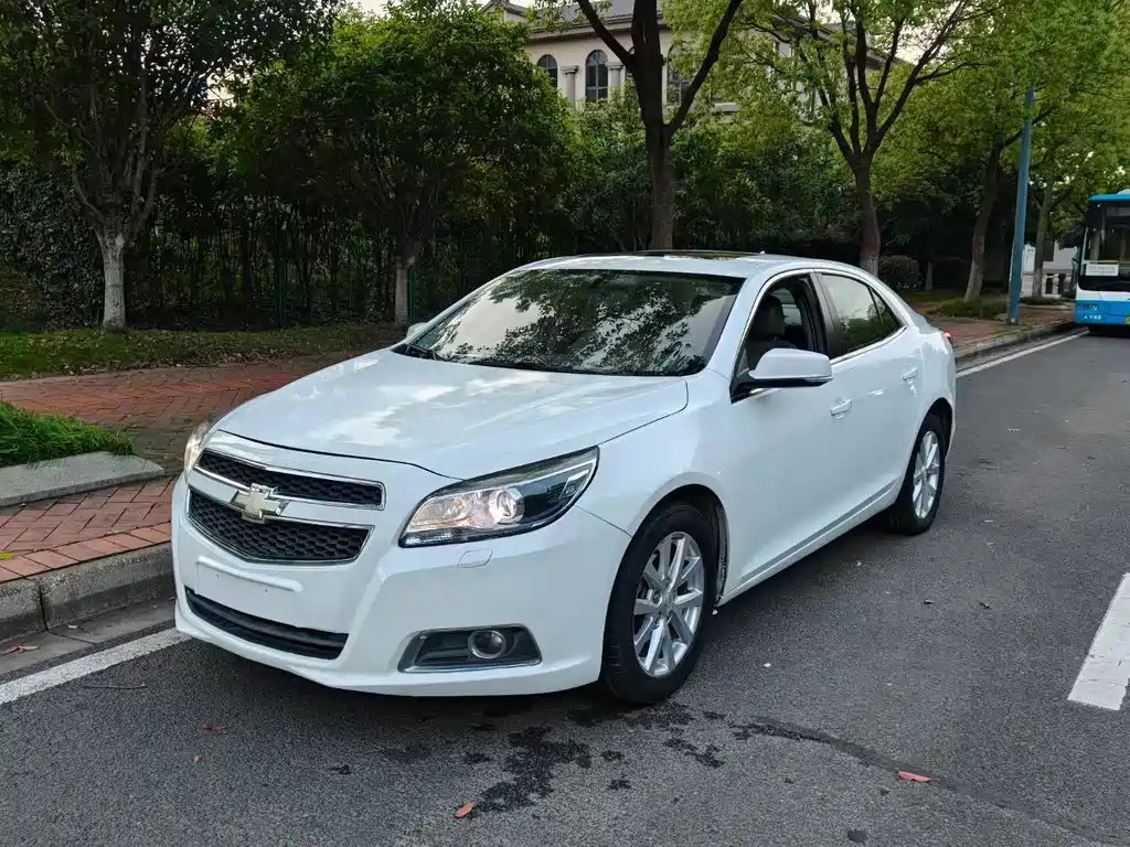 Chevrolet Malibu 2013 — фото 1