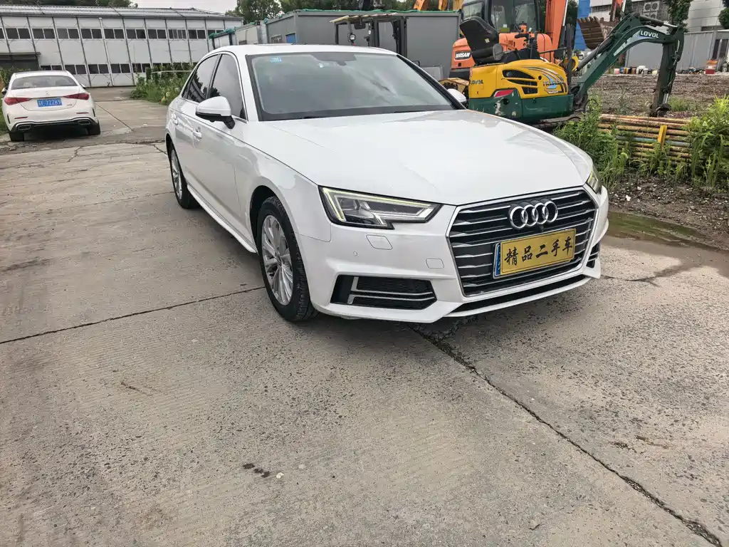 Audi A4L 2019
