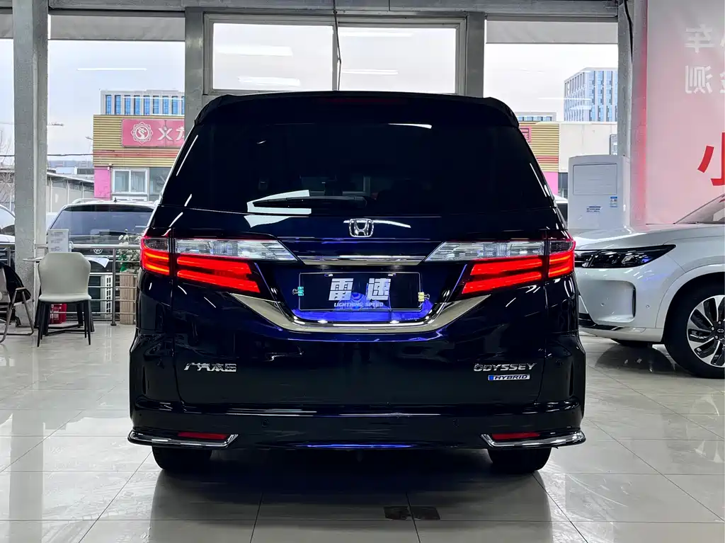 Honda Odyssey 2021 — фото 28