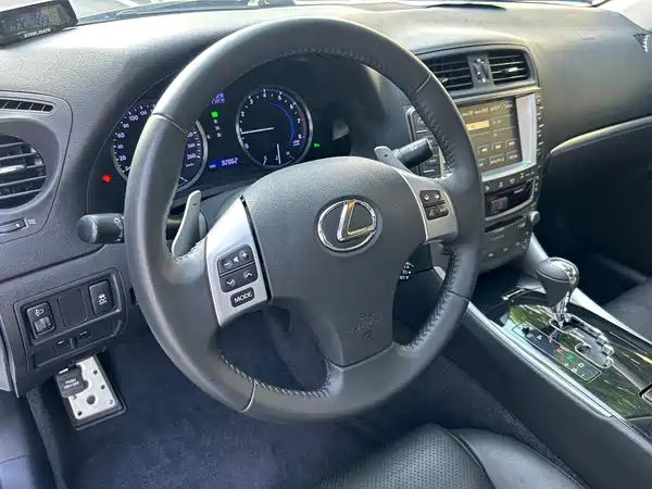 Lexus IS 2012