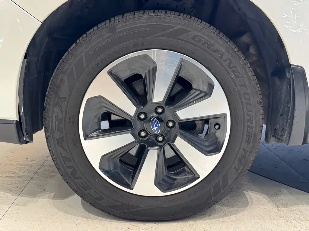Subaru Forester 2017 — фото 17