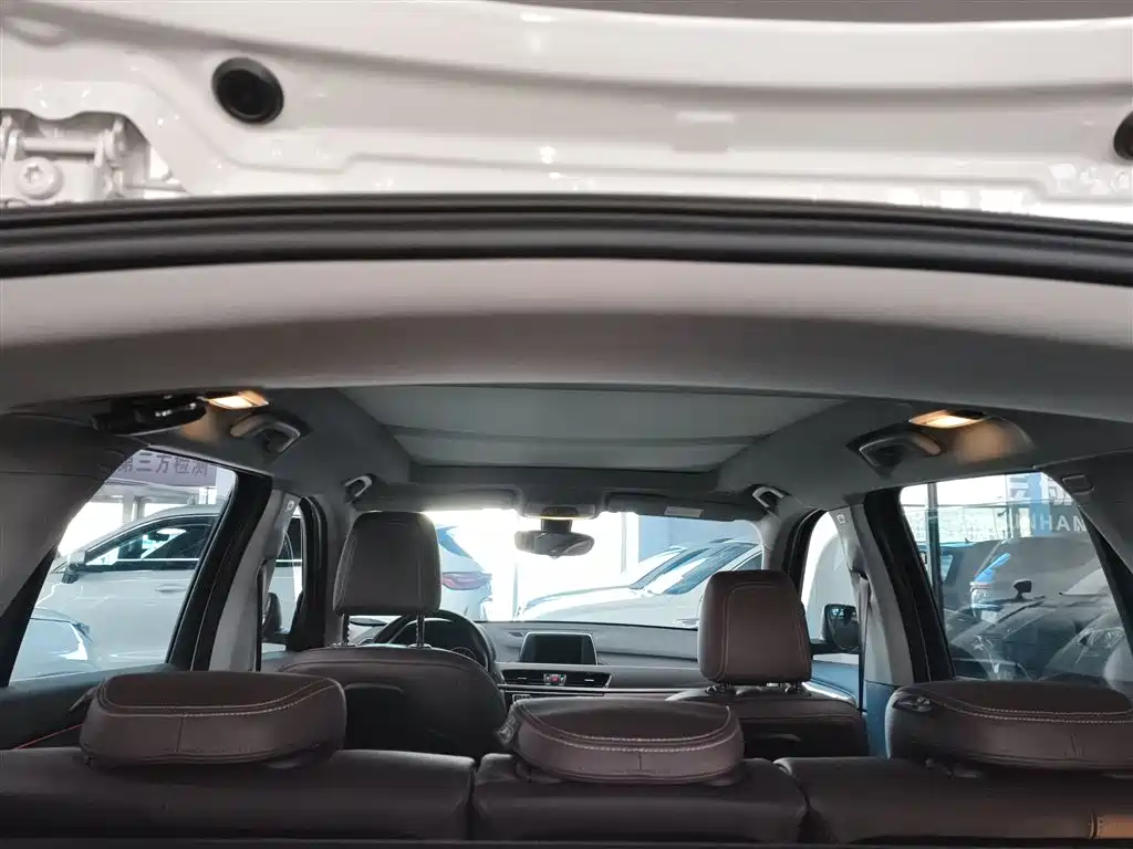 BMW X1 2017 — фото 18