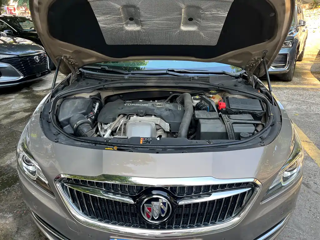 Buick LaCrosse 2017 — фото 15