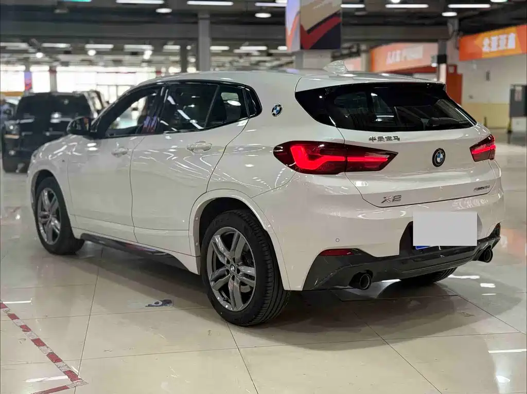BMW X2 2023 — фото 18