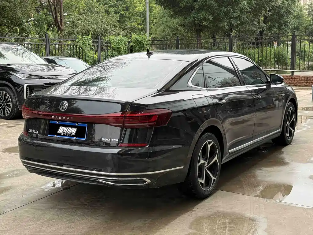 Volkswagen Passat 2024