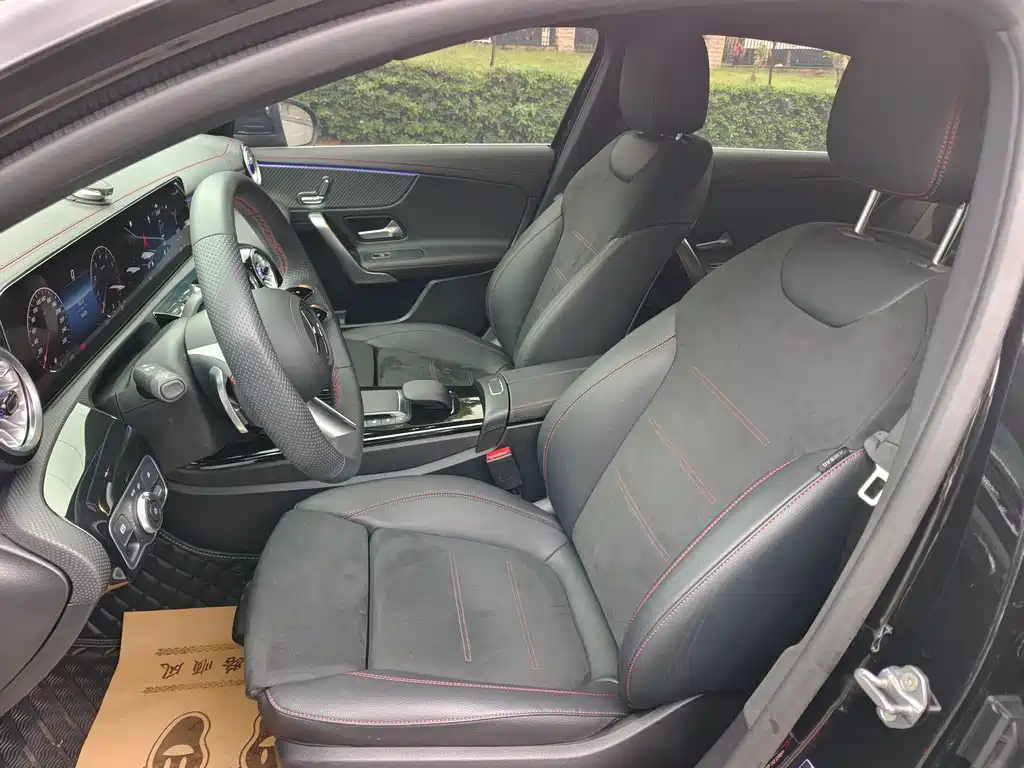 Mercedes-Benz A-Class 2024 — фото 10