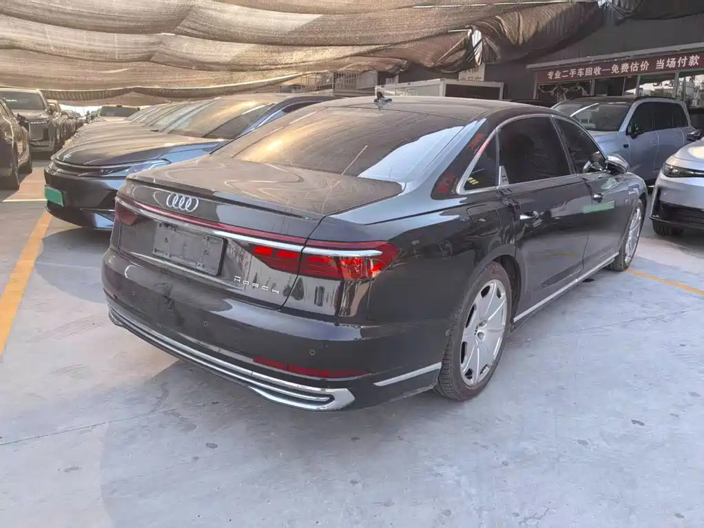 Audi A8 2022