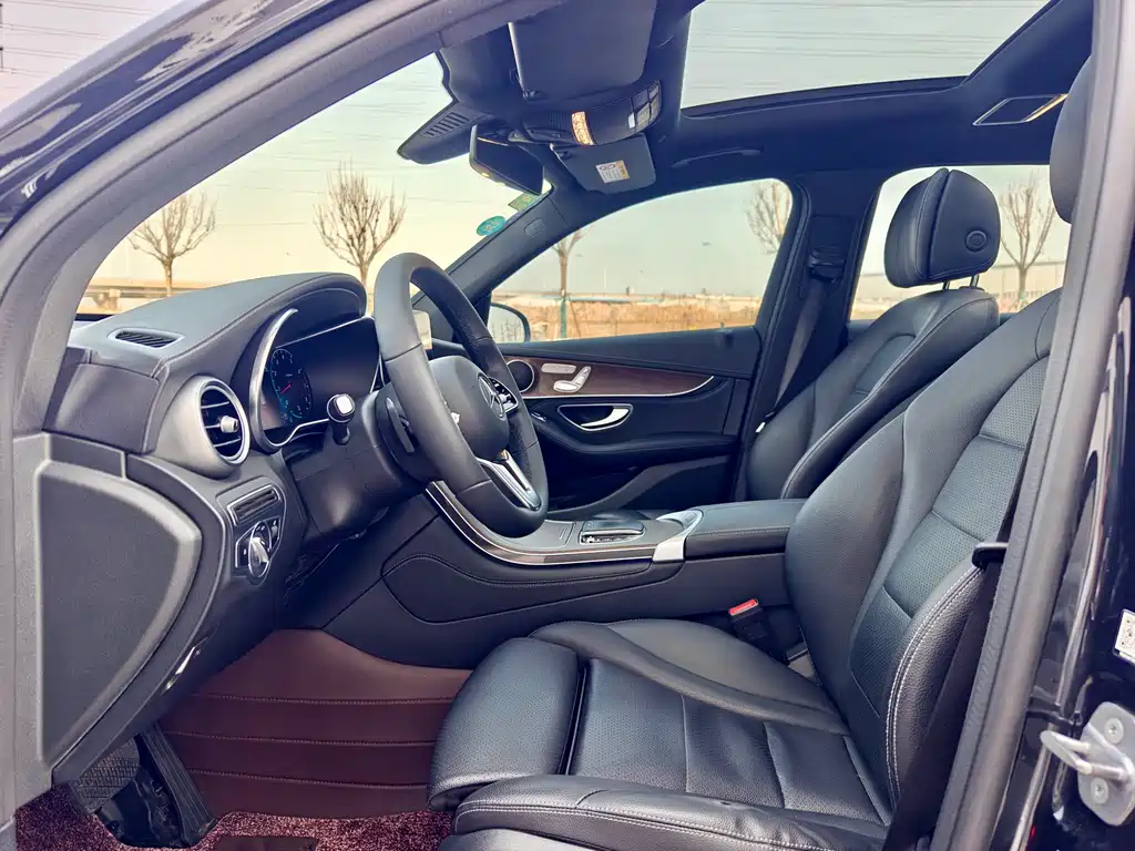Mercedes-Benz GLC 2020 — фото 14