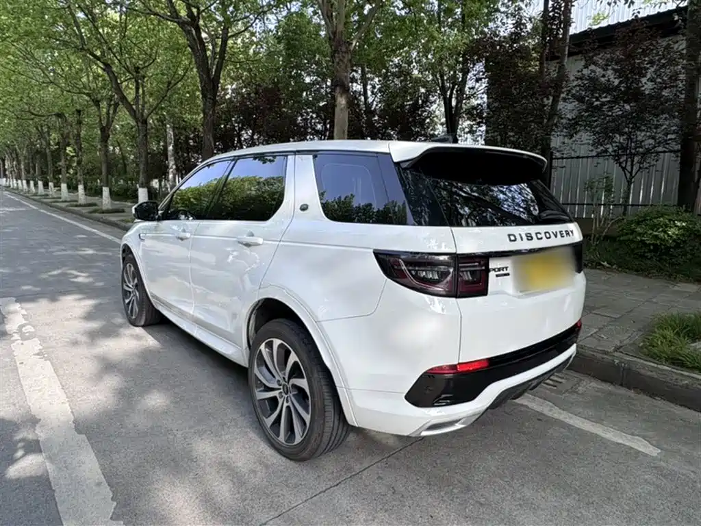 Land Rover Discovery Sport 2021 — фото 10