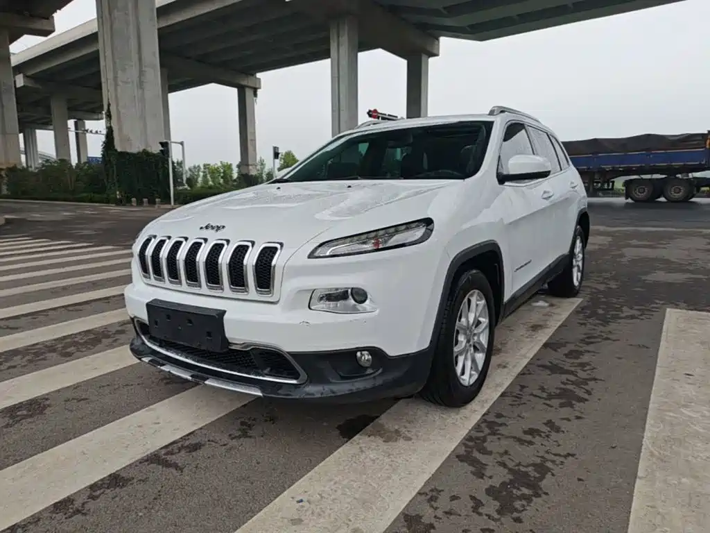 Jeep Cherokee 2017 — фото 1