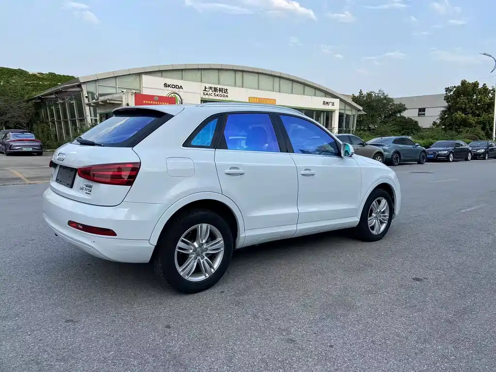 Audi Q3 2014