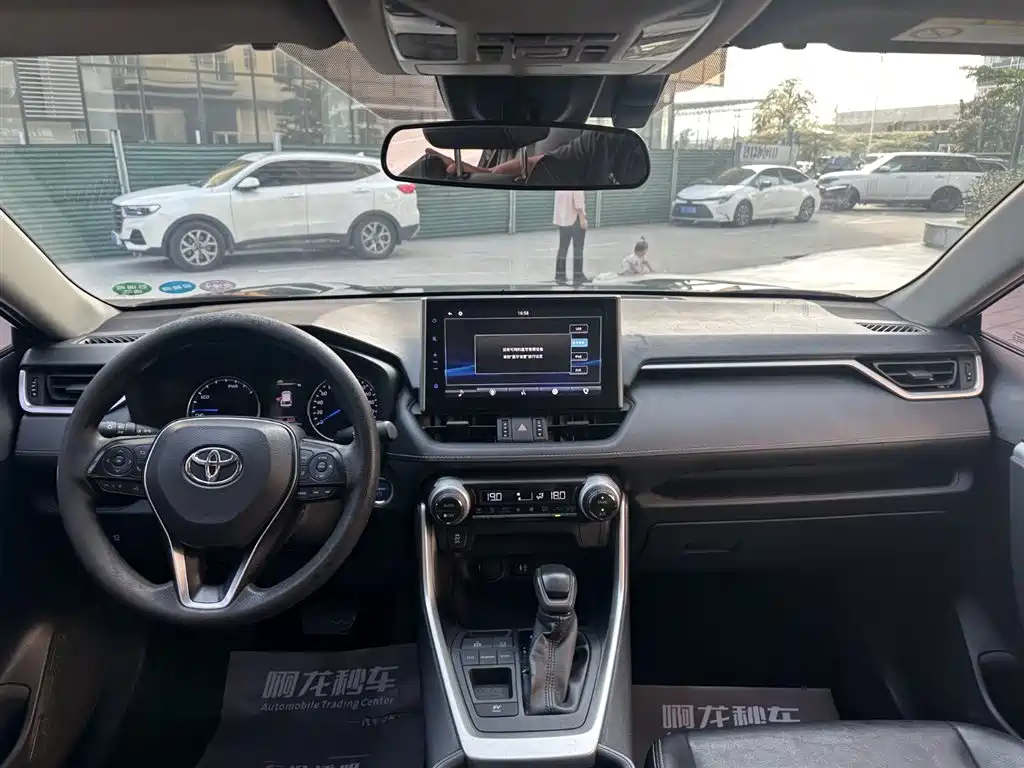 Toyota Wildlander 2020 — фото 10
