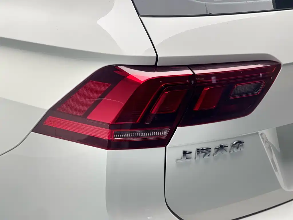 Volkswagen Tiguan L 2019 — фото 16